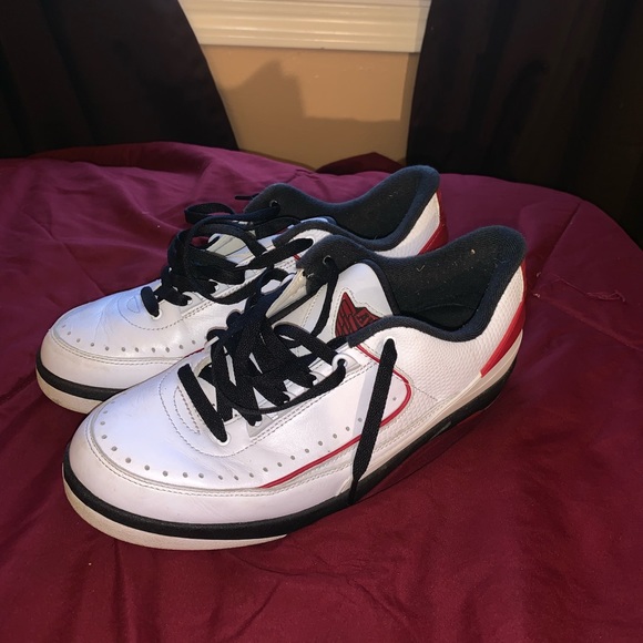 Retro Jordan 2 Low - Picture 2 of 6